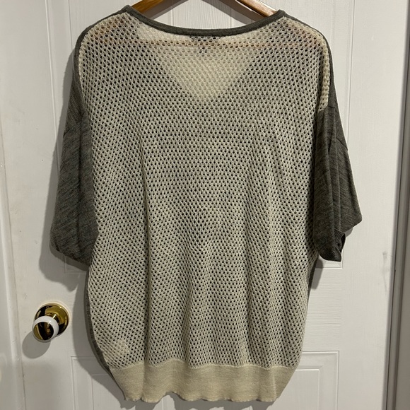 Sweater with netted back detail - Picture 2 of 3